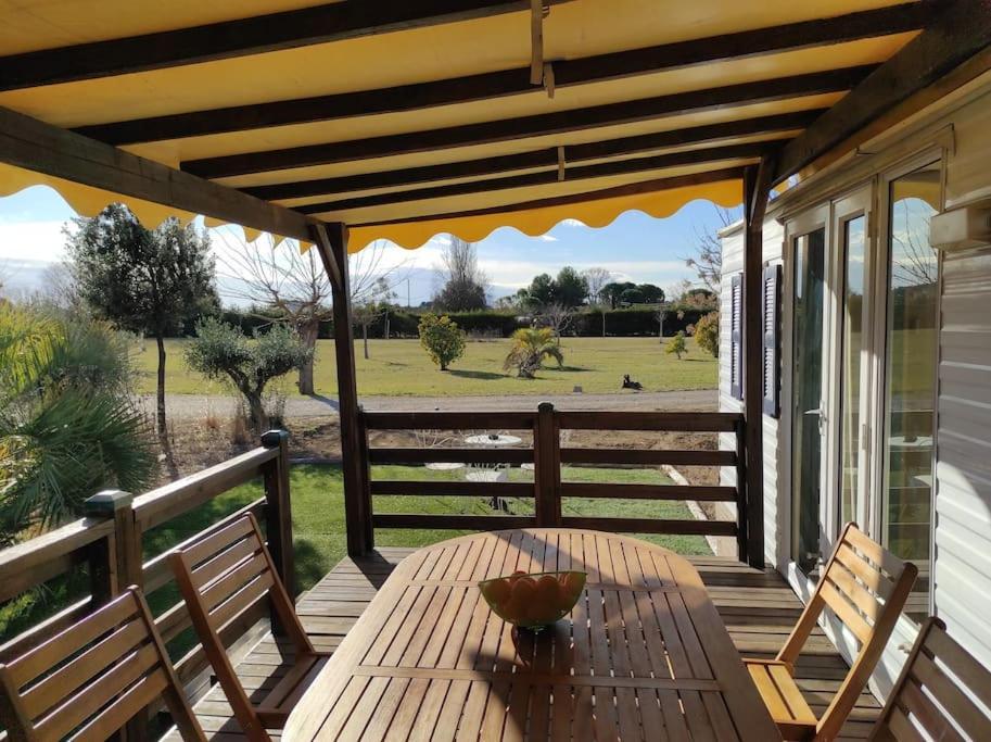 Mobil-Home Dans Un Beau Cadre A 15 Km Des Plages. Lunel  Exterior foto