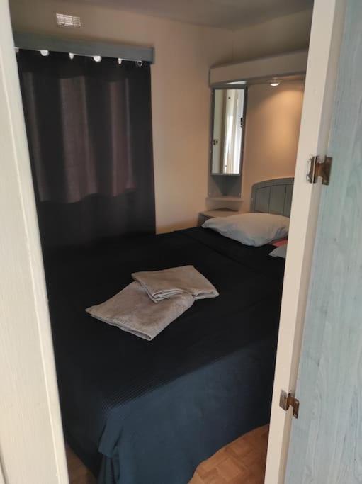 Mobil-Home Dans Un Beau Cadre A 15 Km Des Plages. Lunel  Exterior foto