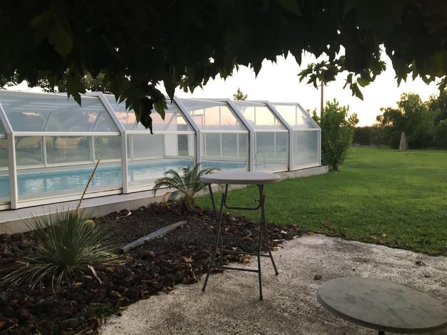 Mobil-Home Dans Un Beau Cadre A 15 Km Des Plages. Lunel  Exterior foto